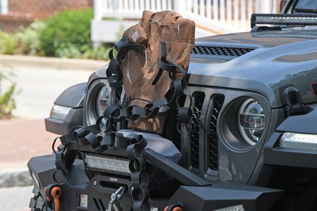 The Annapolis Juneteenth Parade makes its way up West Street Saturday afternoon. (Paul W. Gillespie/Staff photo)